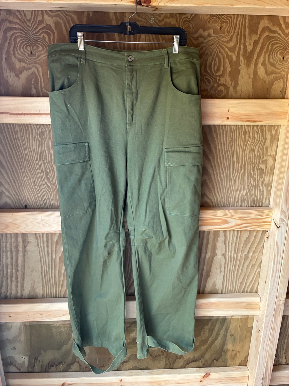 Steve Madden Mid Rise Olive Cargo Utility Pants